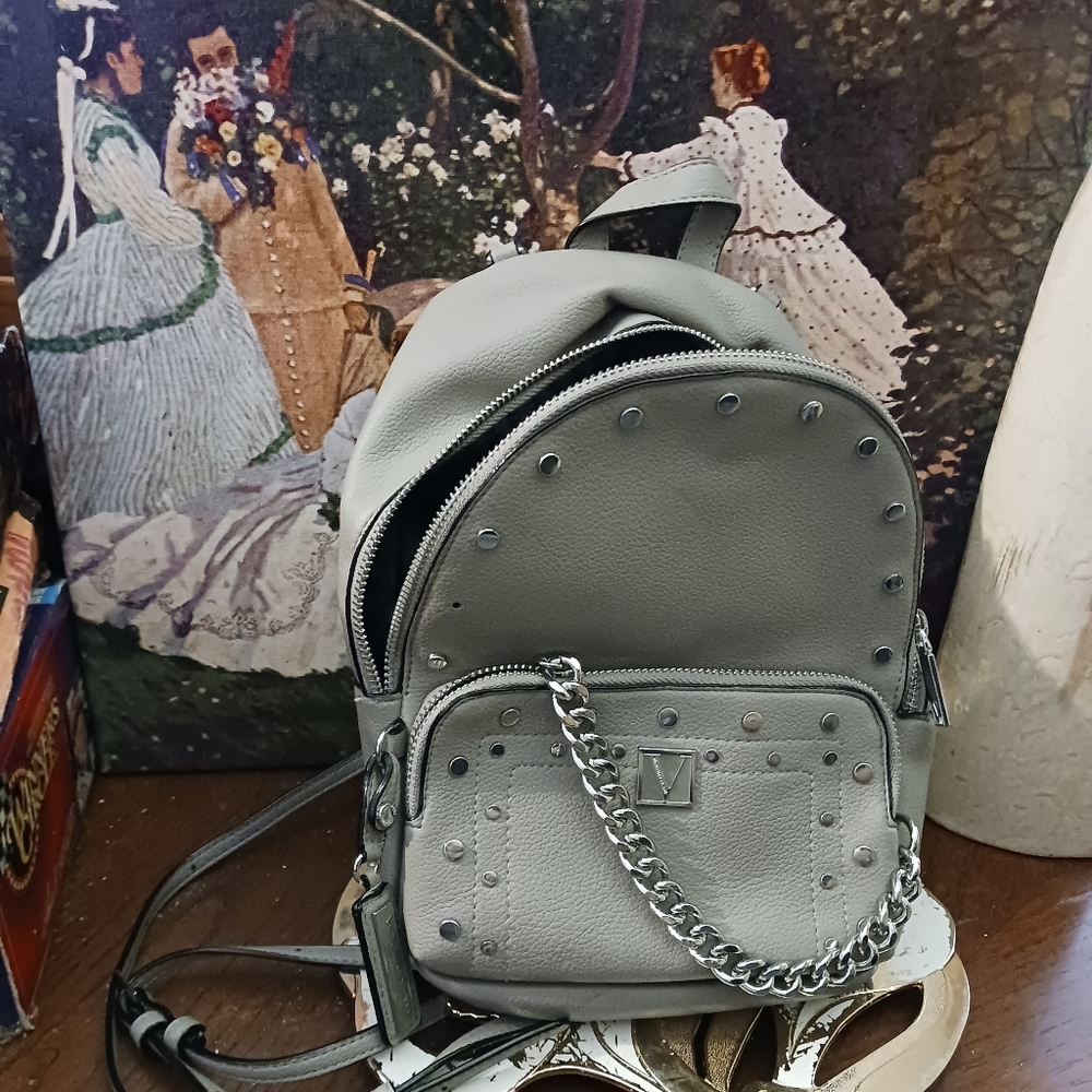 🎒Victoria Secret Urban Mini Backpack🎒 Size 7.3"×3.8"×9.7",A Fabulous Item🎁👌 - Picture 15 of 16
